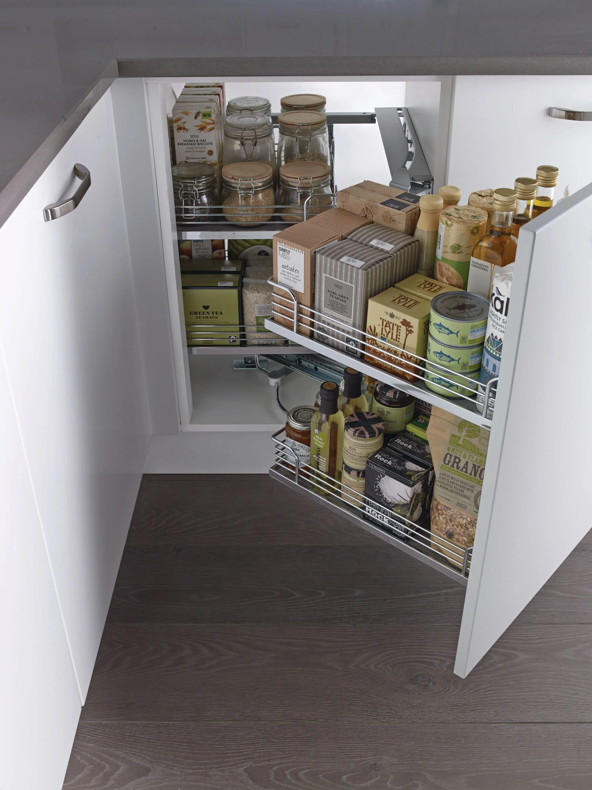 Magic Corner Base Pull-Out